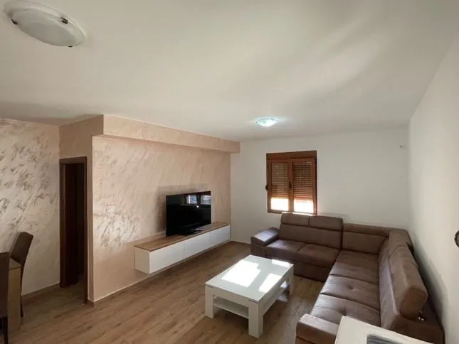 Rent, one bedroom apartment, 55m², Podkošljun, Budva