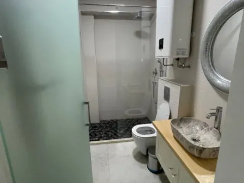 Izdavanje, dvosoban stan, 75m², Đenovići, Herceg Novi - image 11