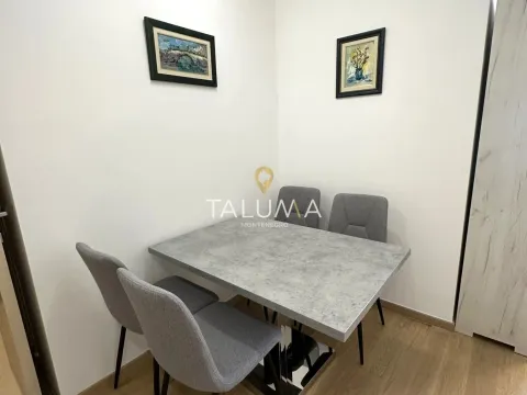 Rent, two bedroom apartment, 71m², City Kvart, Podgorica - image 10