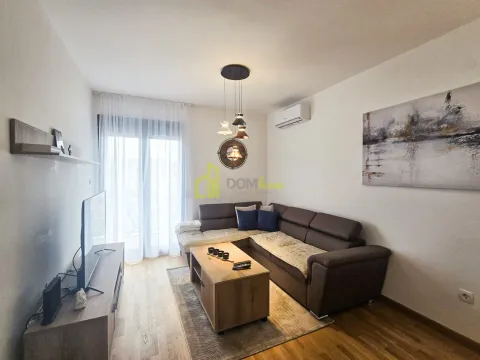 Rent, one bedroom apartment, 39m², Tološi, Podgorica - image 11