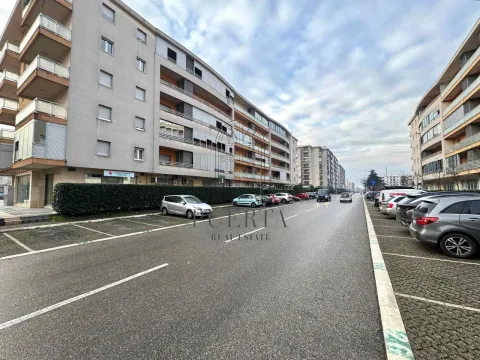 Rent, one bedroom apartment, 54m², City Kvart, Podgorica - image 14