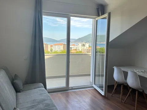 Rent, one bedroom apartment, 38m², Seljanovo, Tivat