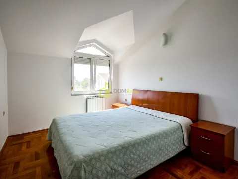 Izdavanje, kuća, 185m², Tološi, Podgorica - image 20