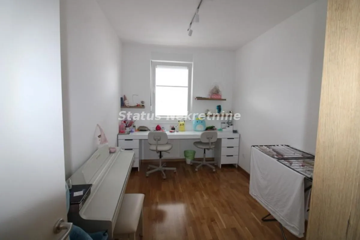 Prodaja, trosoban stan, 62m², Petrovaradin, Novi Sad