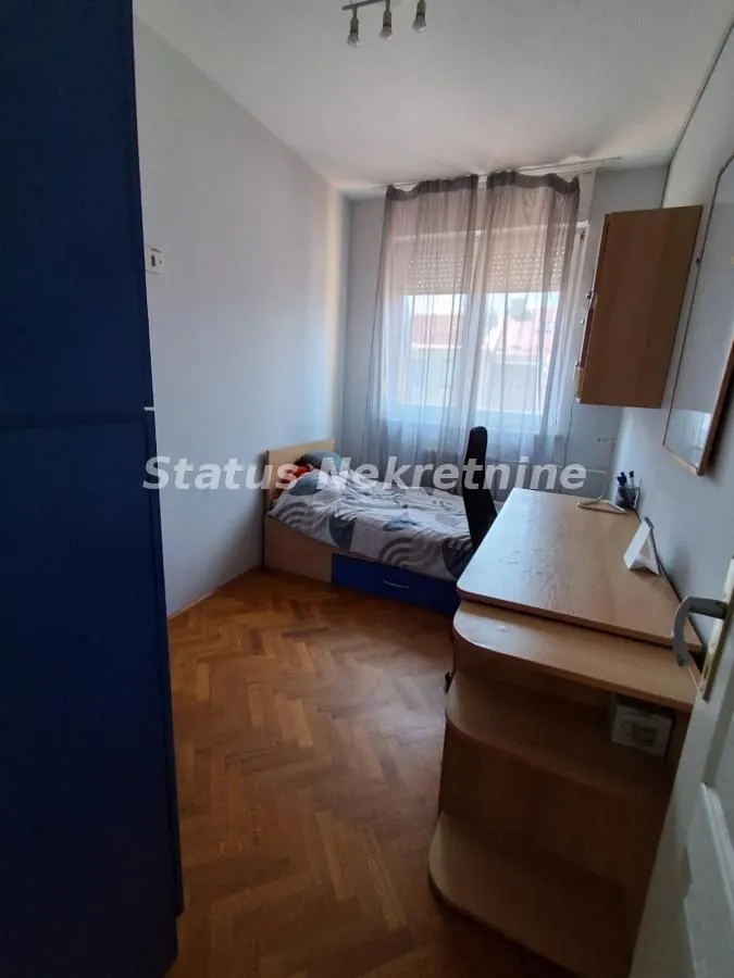 Prodaja, četvorosoban stan, 85m², Grbavica, Novi Sad Sve Podlokacije