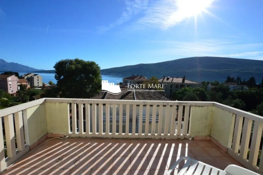 Prodaja, kuća, 350m², Baošići, Herceg Novi