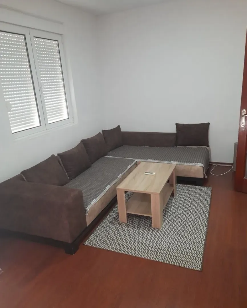 Izdavanje, jednosoban stan, 49m², Sutomore, Bar