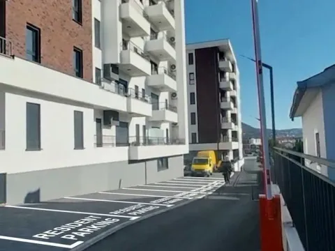 Sale, one bedroom apartment, 47m², Čeluga, Bar - image 16