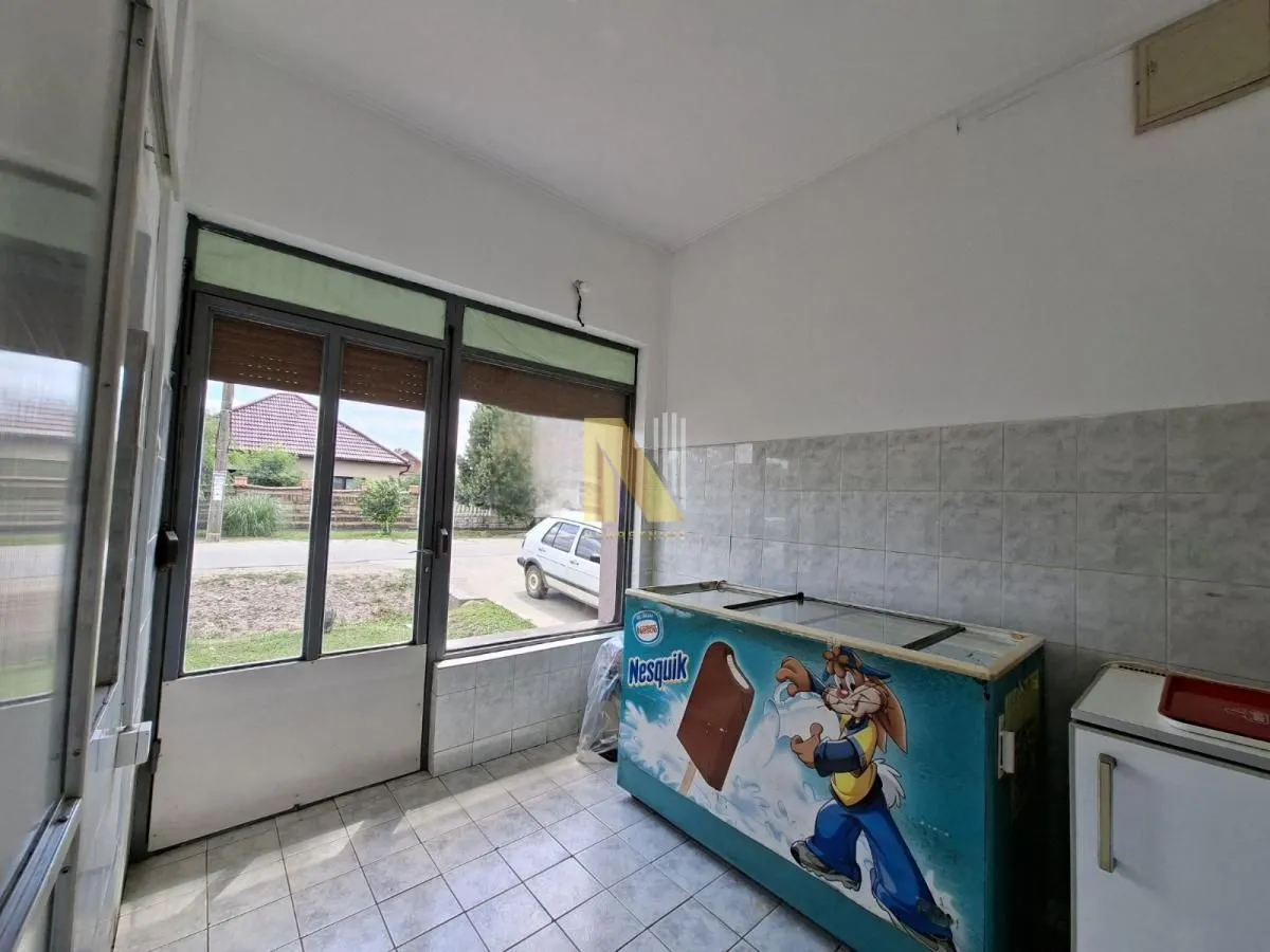 Prodaja, kuća, 192m², Novi Bečej, Zrenjanin