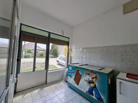 Prodaja, kuća, 192m², Novi Bečej, Zrenjanin - image 25