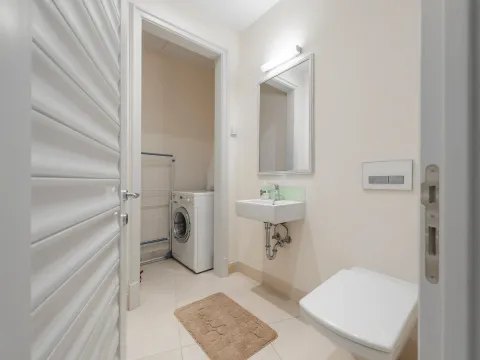 Izdavanje, jednosoban stan, 119m², Porto Montenegro, Tivat - image 17