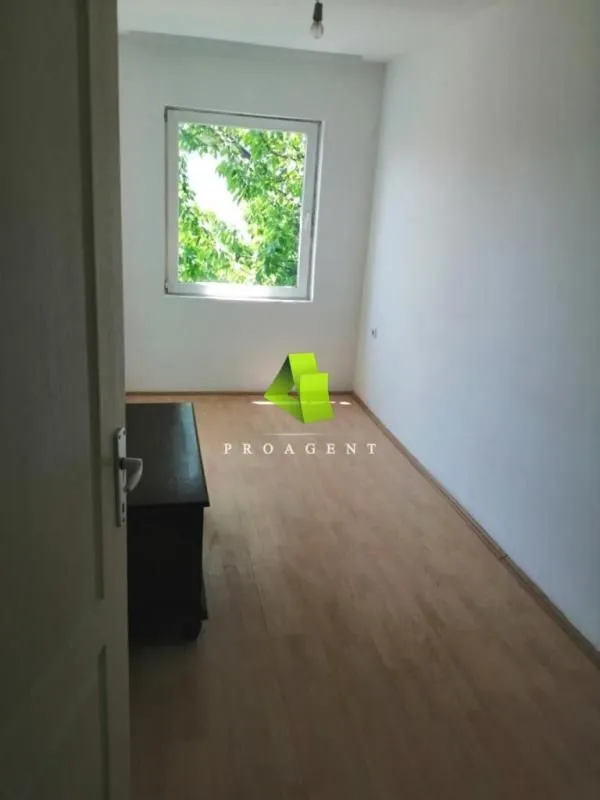 Prodaja, trosoban stan, 116m², Donja Vrežina, Niš