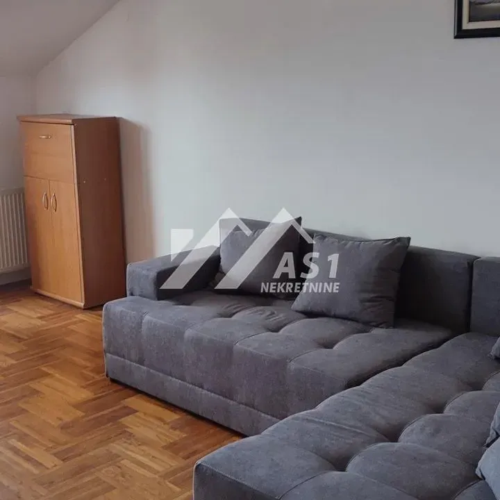 Izdavanje, dvosoban stan, 45m², Veternička rampa, Novi Sad Sve Podlokacije