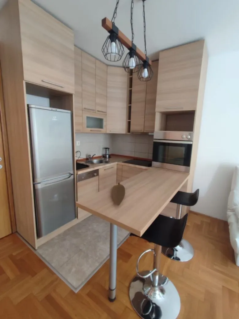 Rent, one bedroom apartment, 50m², Babilonija, Budva