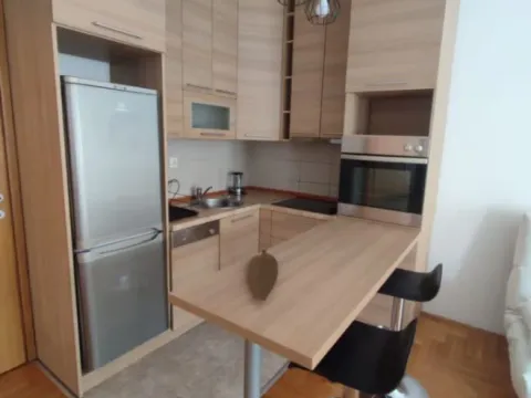 Rent, one bedroom apartment, 50m², Babilonija, Budva - image 5