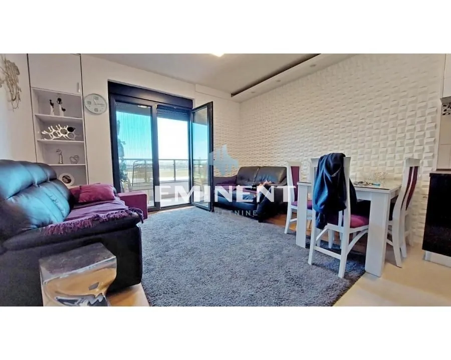 Izdavanje, stan, 56m², Čukarica, Beograd