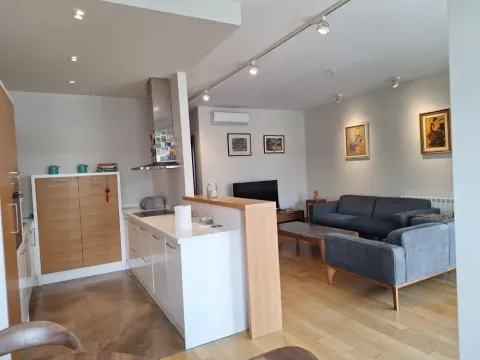 Izdavanje, trosoban stan, 102m², Vračar Hram, Vračar Sve Podlokacije - image 4