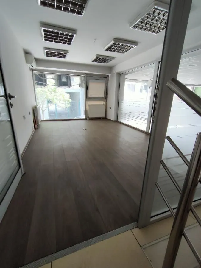 Sale, office space, 229m², Grbavica, Novi Sad Sve Podlokacije