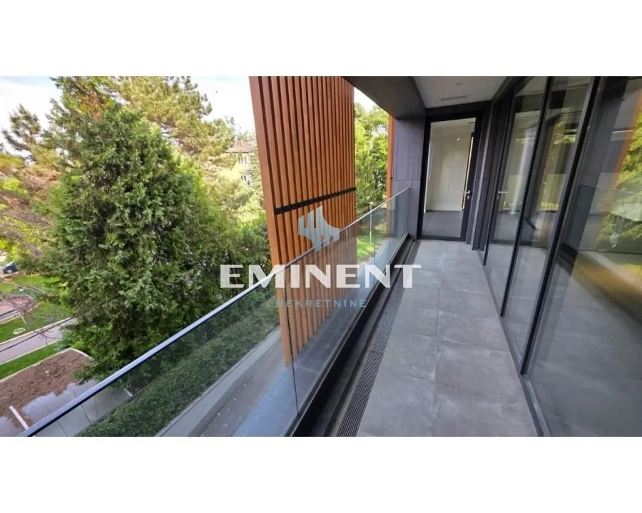 Rent, office space, 268m², Savski Venac, Beograd