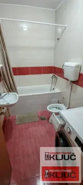Izdavanje, jednosoban stan, 43m², Novo naselje, Novi Sad - image 9
