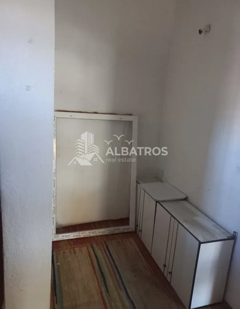 Izdavanje, poslovni prostor, 60m², Bjeliši, Bar
