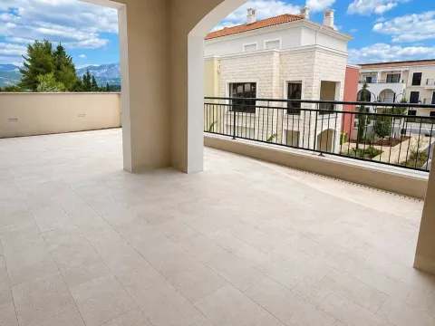 Prodaja, dvosoban stan, 90m², Luštica Bay, Tivat - image 10