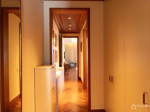 Prodaja, trosoban stan, 174m², Porto Montenegro, Tivat - image 13