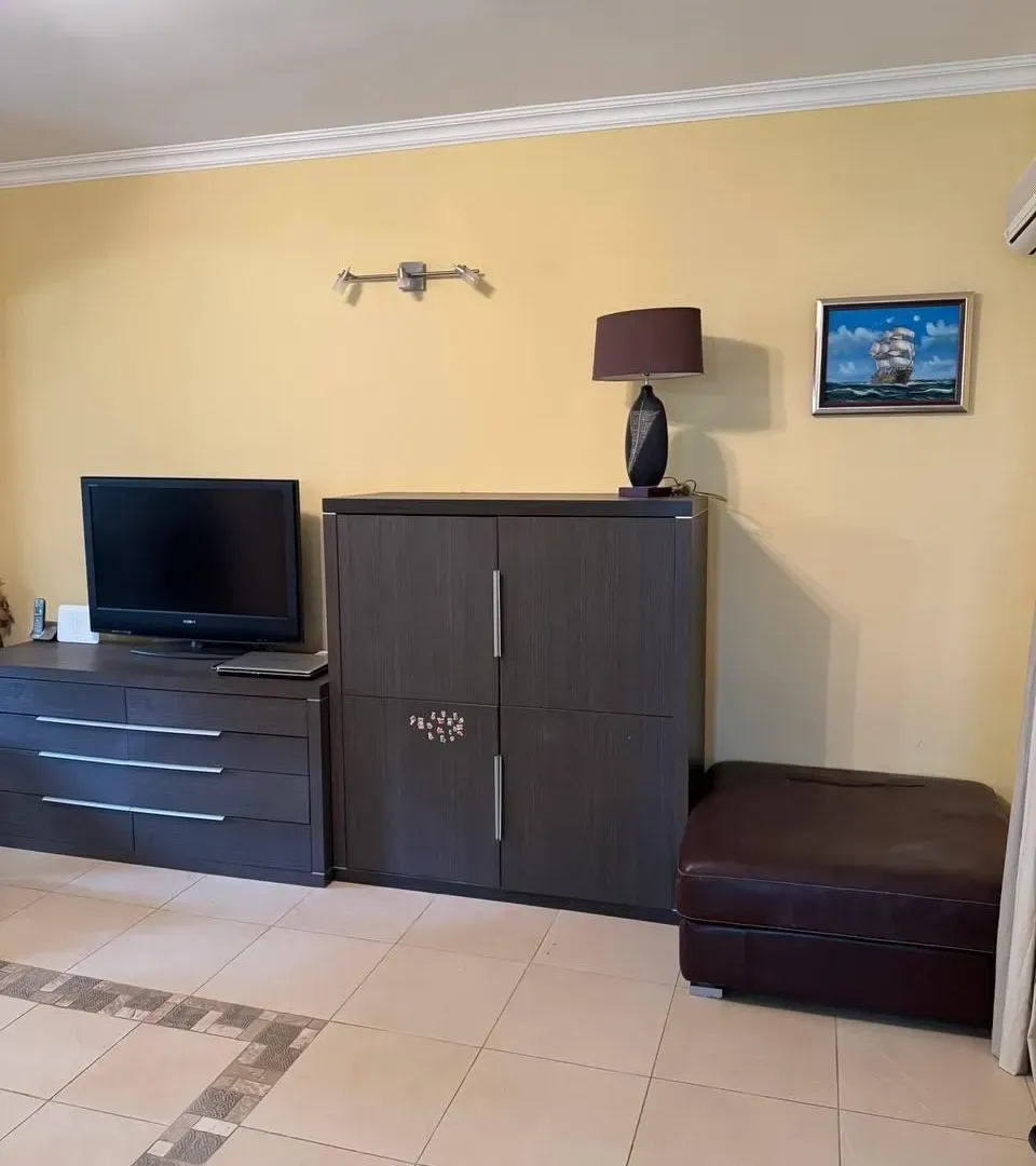 Prodaja, trosoban stan, 90m², Morinj, Kotor