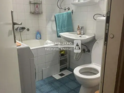 Rent, two bedroom apartment, 60m², Kalenić Pijaca, Vračar Sve Podlokacije - image 11