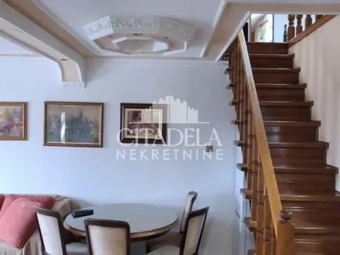 Prodaja, dvosoban stan, 66m², Vračar Sve Podlokacije, Beograd - image 1