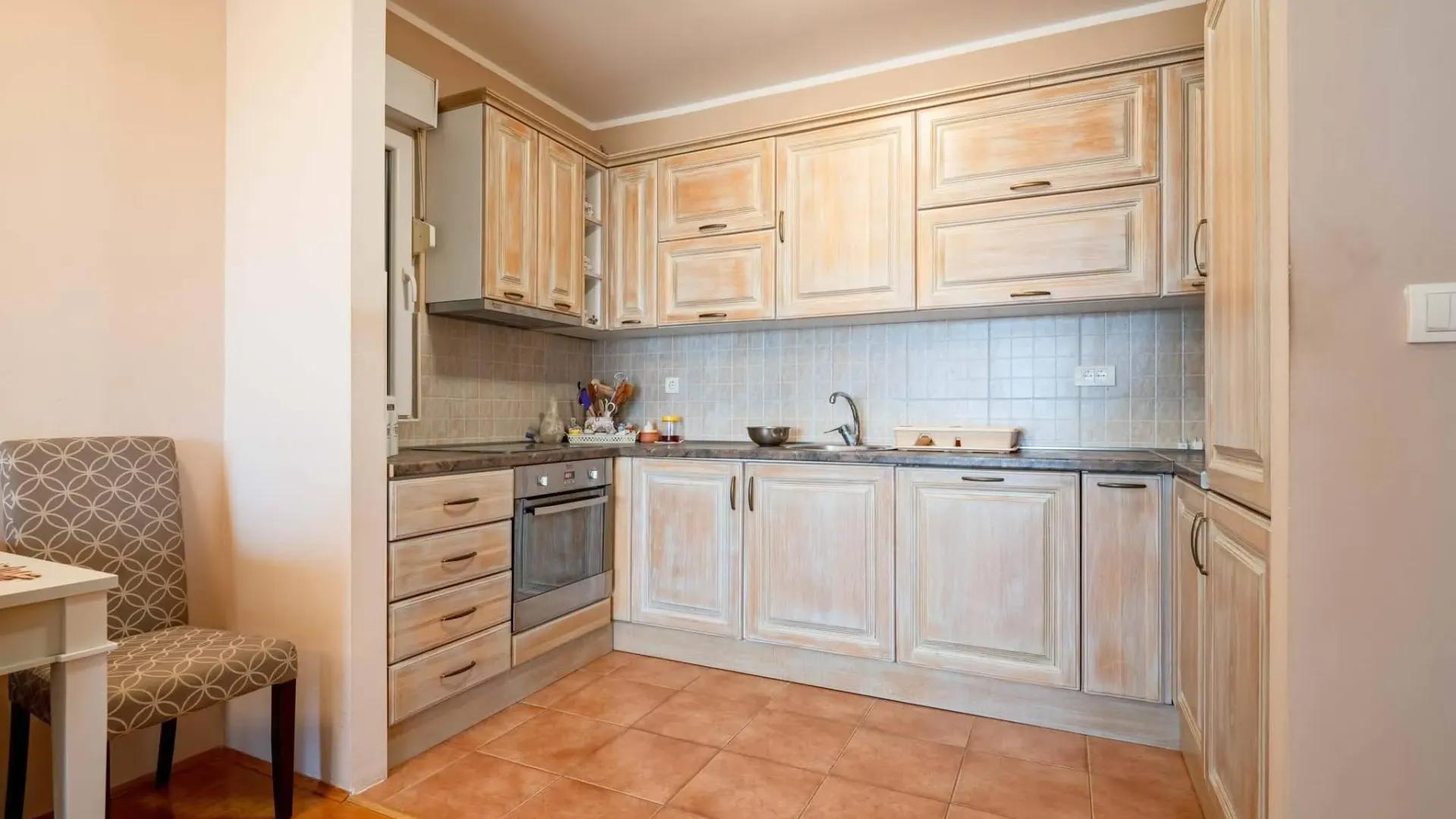 Prodaja, dvosoban stan, 69m², Centar, Bar