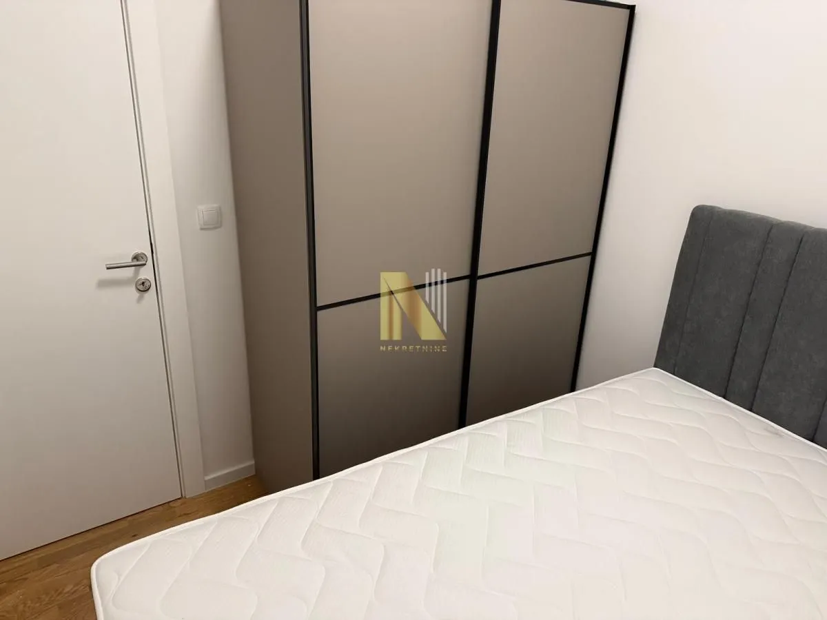 Izdavanje, jednosoban stan, 36m², Salajka, Novi Sad Sve Podlokacije