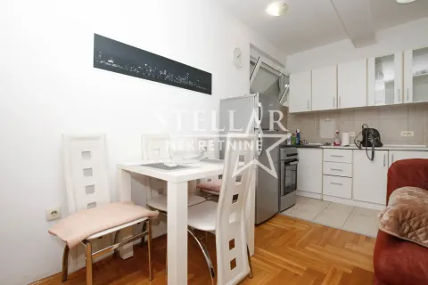 Rent, studio apartment, 28m², Tuški Put, Podgorica - image 3