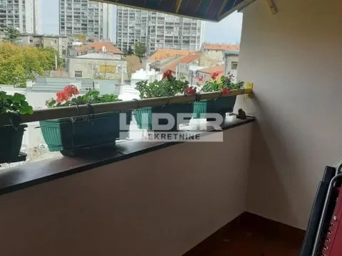 Prodaja, četvorosoban stan, 87m², Zemun Centar, Zemun Sve Podlokacije - image 3