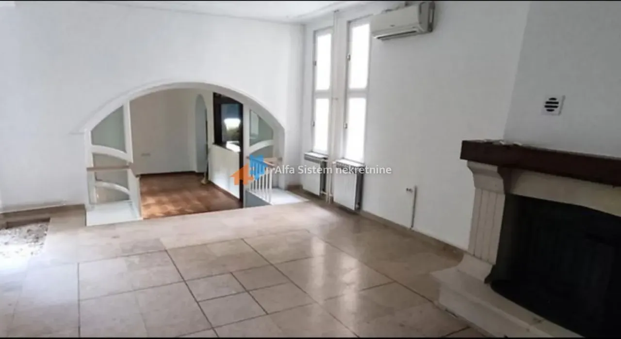 Izdavanje, stan, 250m², Neimar, Vračar Sve Podlokacije