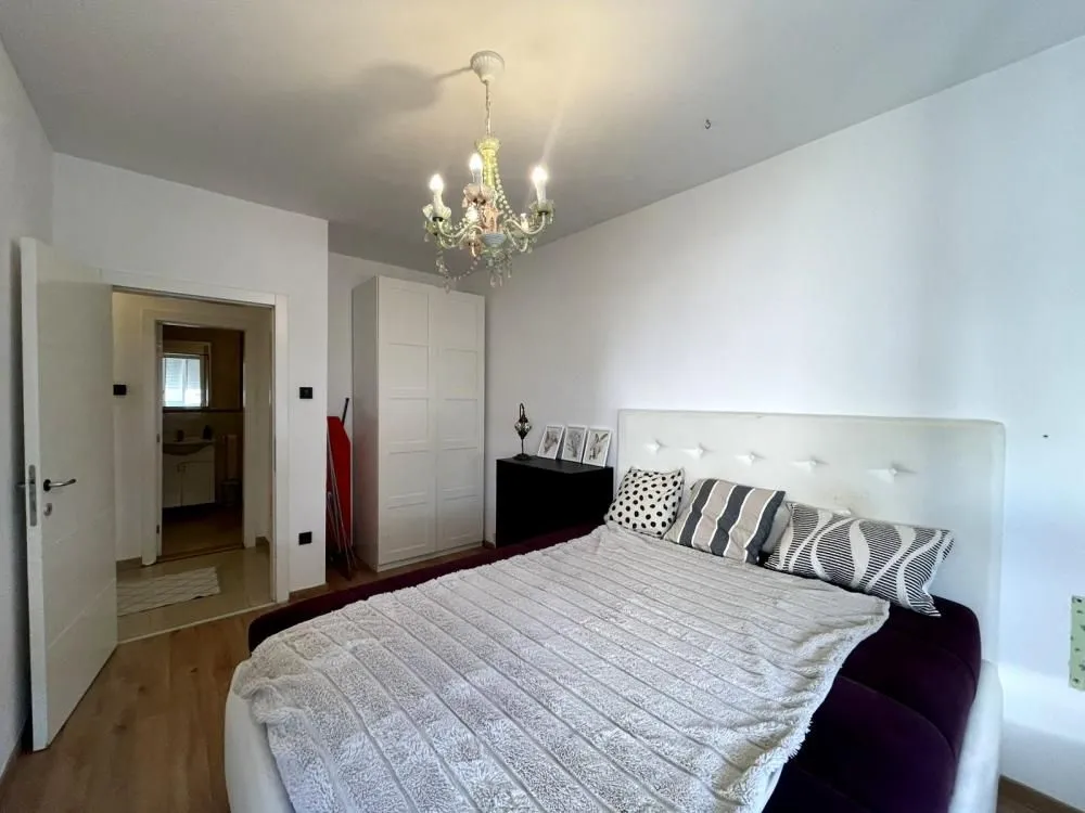 Rent, three bedroom apartment, 68m², Južni Bulevar, Vračar Sve Podlokacije