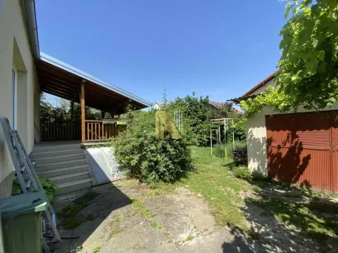 Sale, house, 116m², Beočin, Srbija - image 18