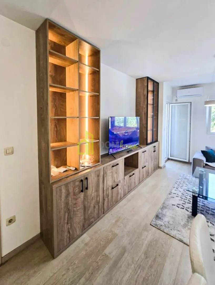 Rent, two bedroom apartment, 70m², City Kvart, Podgorica