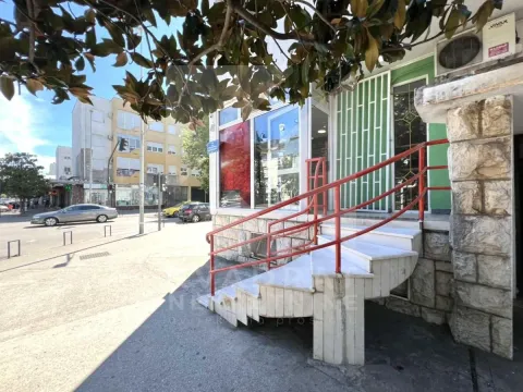 Rent, office space, 52m², Preko Morače, Podgorica - image 2