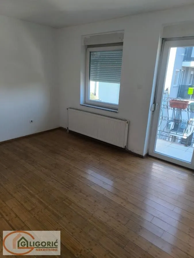 Sale, three bedroom apartment, 90m², Podbara, Novi Sad Sve Podlokacije