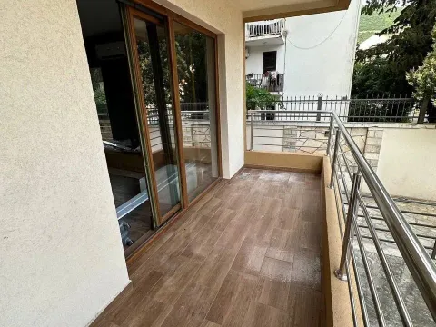 Sale, three bedroom apartment, 85m², Budva, Crna Gora - image 18