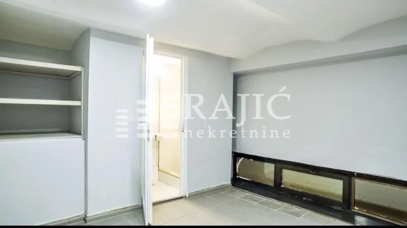 Rent, office space, 115m², Savski Venac, Beograd