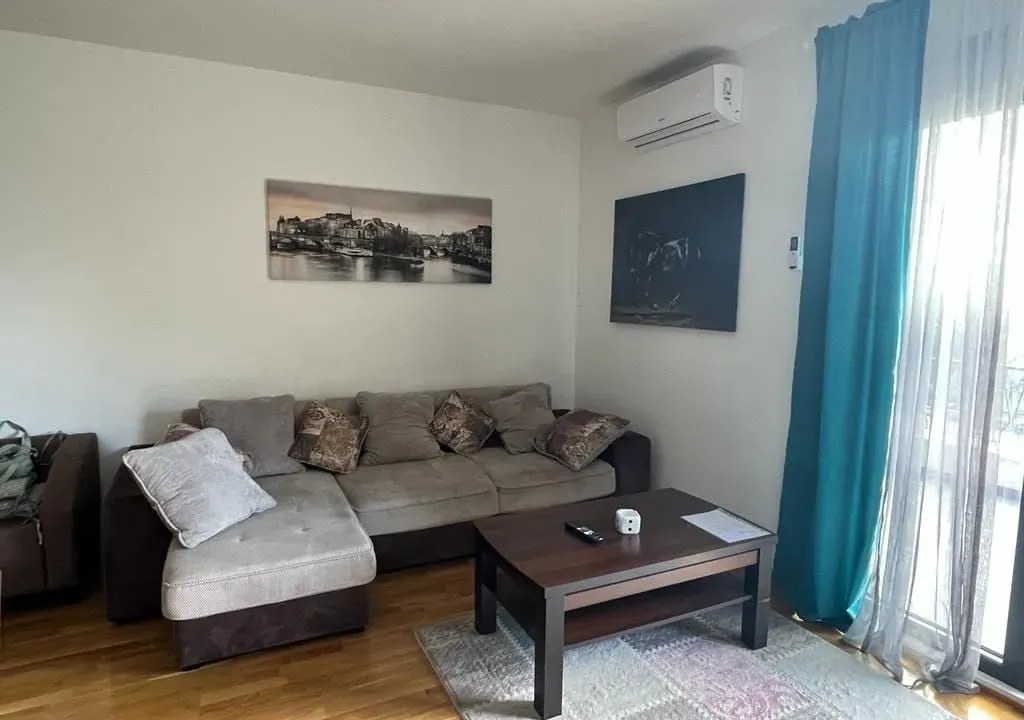 Rent, one bedroom apartment, 43m², Kalimanj, Tivat