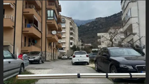 Prodaja, jednosoban stan, 49m², Podkošljun, Budva - image 18