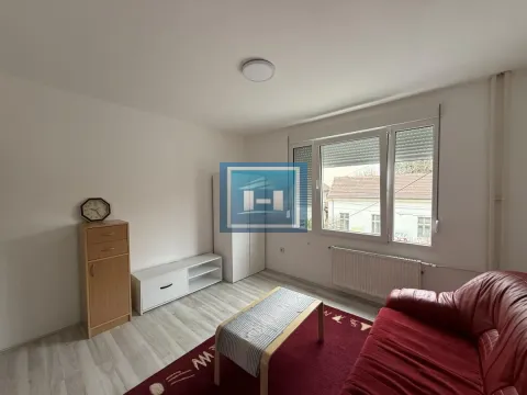Izdavanje, jednosoban stan, 36m², Centar, Jagodina - image 2