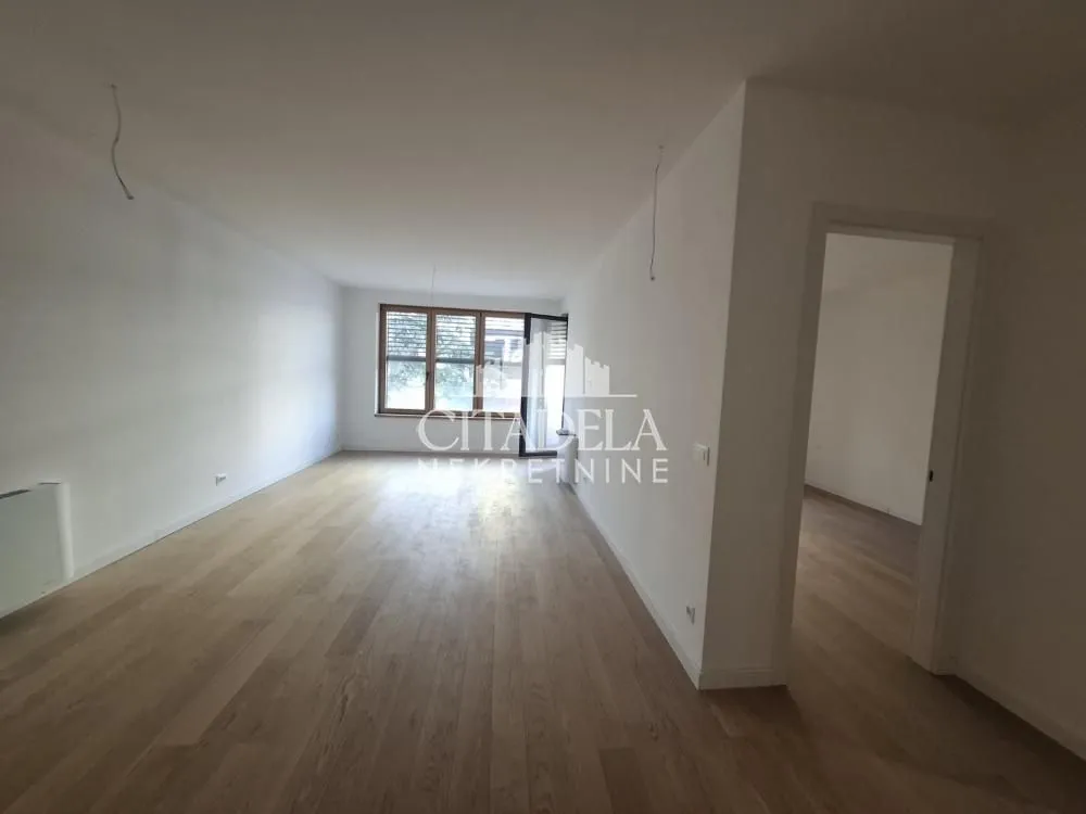 Rent, two bedroom apartment, 56m², Čukarica, Beograd