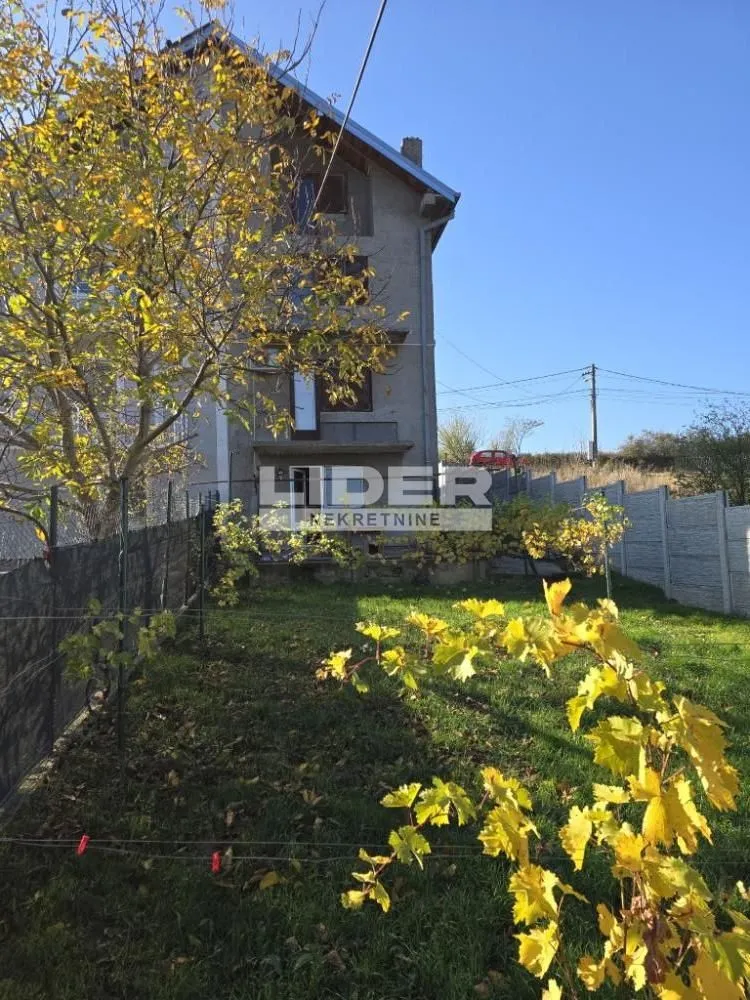 Sale, house, 247m², Voždovac Sve Podlokacije, Beograd