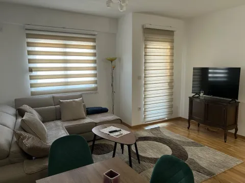 Izdavanje, jednosoban stan, 42m², Zabjelo, Podgorica