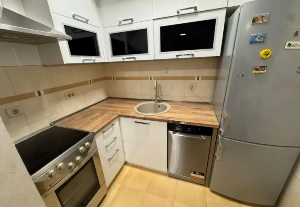 Izdavanje, jednosoban stan, 45m², Preko Morače, Podgorica