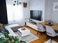 Izdavanje, četvorosoban stan, 82m², Banjica, Voždovac Sve Podlokacije - image 1